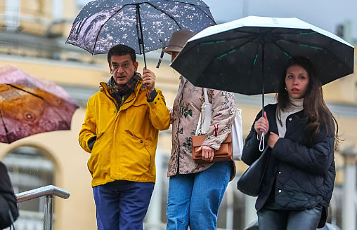 Половину Беларуси зальёт? Кому лучше взять зонт 17 апреля, рассказали синоптики