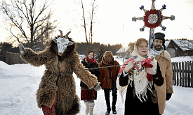 ﻿“Адвазілі Каляду на дуб і жанілі Цярэшку”. Вспоминаем колядные традиции белорусов