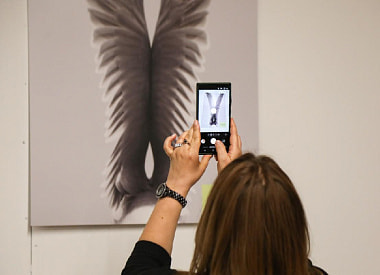 Самый успешный хищник в мире… стрекоза? В Минске открылась фотовыставка “Дикая природа Беларуси”