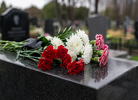 На 233 рубля больше. С 1 мая в Беларуси вырастет пособие на погребение