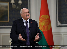Лукашенко назвал “неуклюжими и ненужными” заявления Зеленского об угрозе со стороны Беларуси