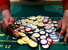 МНС Беларуси с 1 января подняло налог на выигрыши в азартных играх – ставка не менялась 10 лет