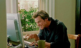 “Вдовий горб”, головокружение, боль: что нужно знать о синдроме “офисной” шеи?