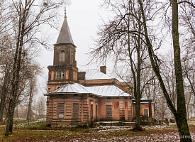 Как выглядит старинная усадьба в Барановичском районе, которую когда-то продали за $90 тысяч?