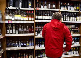 МАРТ поднял цены на водку и вина в Беларуси. На сколько?