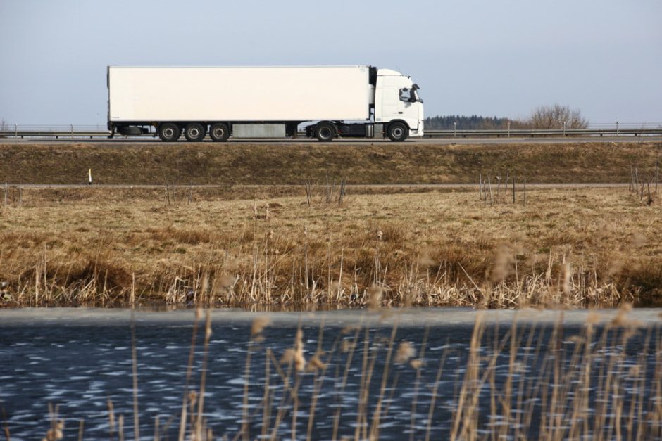 Дальнобойщик про очереди на границах 11.jpg