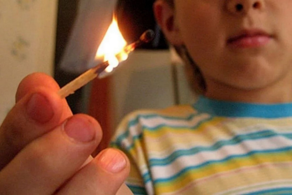 4-Мальчик со спичкой.jpg