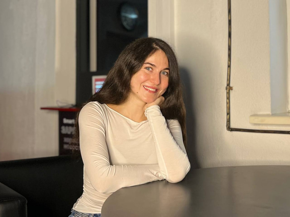 1-Путешественница Анна Беляева в студии Смартпресс.jpg