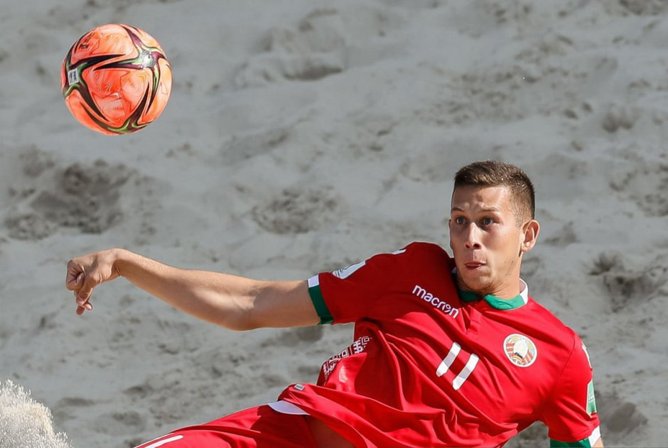 Сборная Беларуси по пляжному футболу.jpg