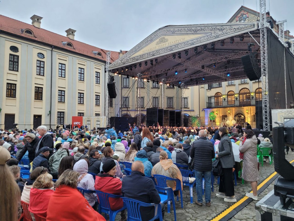 Концерты в замке1.jpg