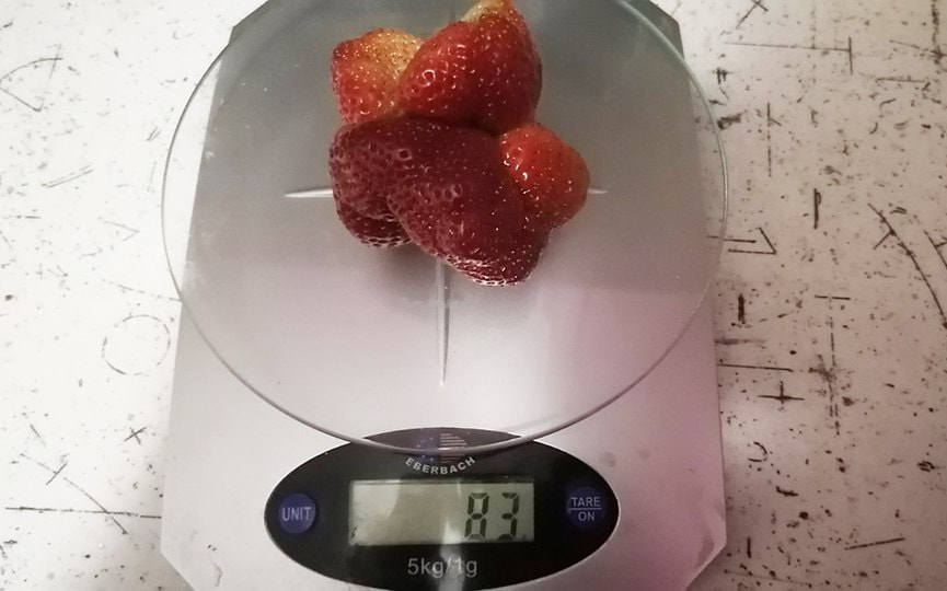 Огромная клубника 1.jpg