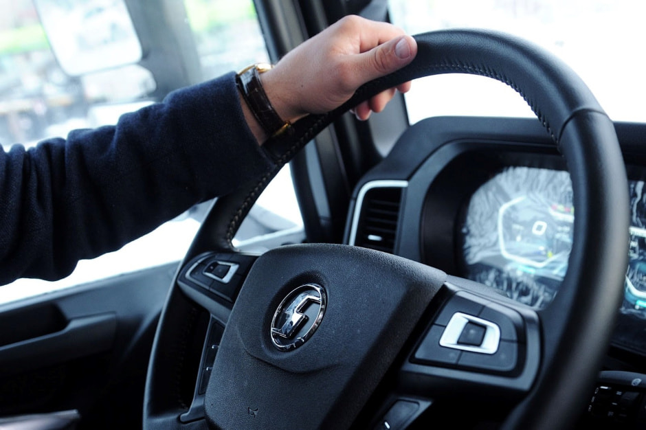 Грузовики Shacman 14.jpg Грузовики Shacman 14.jpg