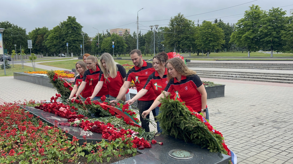 Гомель Мемориальный комплекс Аллея Героев Вечный огонь.JPG