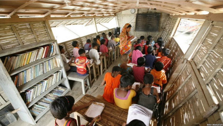 библиотека в лодках.jpg