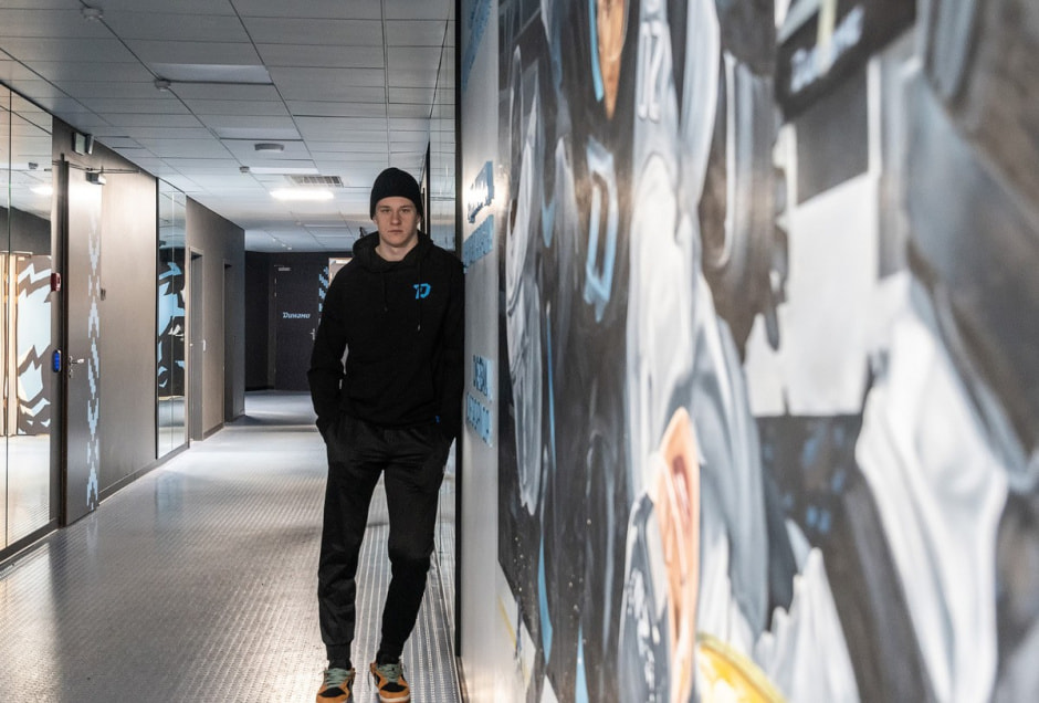 Вадим Мороз ХК Динамо 10.jpg