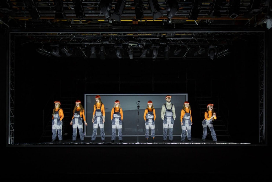 10-Спектакль Май хомлэнд.jpg