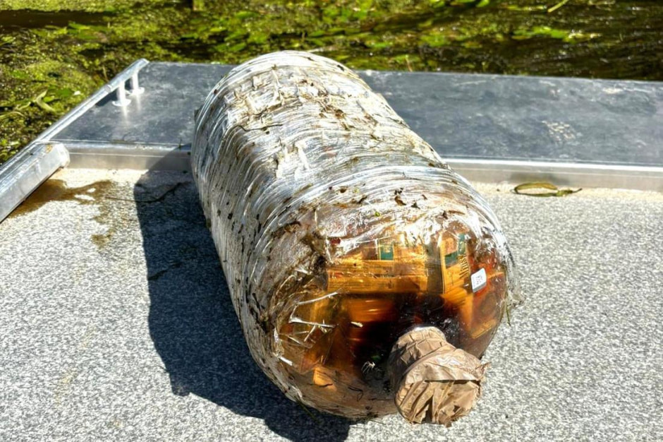 Бутылка и сигареты.jpg