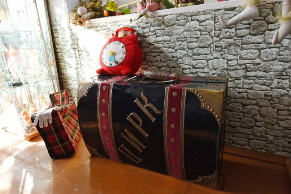 Клоунариум в деревне Зябки 8.jpg