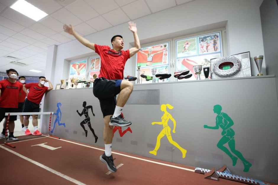 Аисты из Китая гандбол 9.jpg Аисты из Китая гандбол 9.jpg