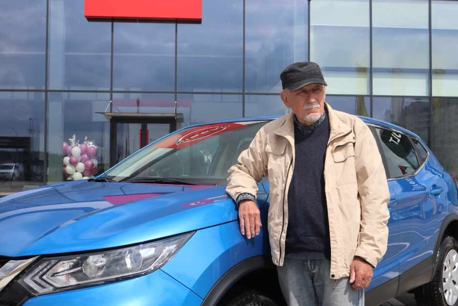 Михаил Сидорович.png