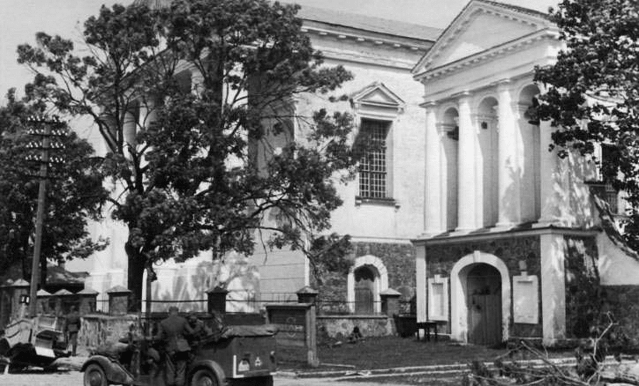 Падарожжа ў Валожын 3-2.png