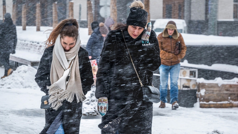 люди в снег и морозы