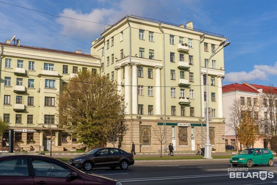 9-Дом 43 на проспекте Независимости в Минске.jpg