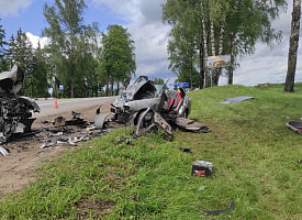 Выехал на встречную полосу на скорости 133 км/ч: под Витебском погиб ребенок