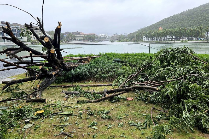 Тайфун на Хайнане в Китае
