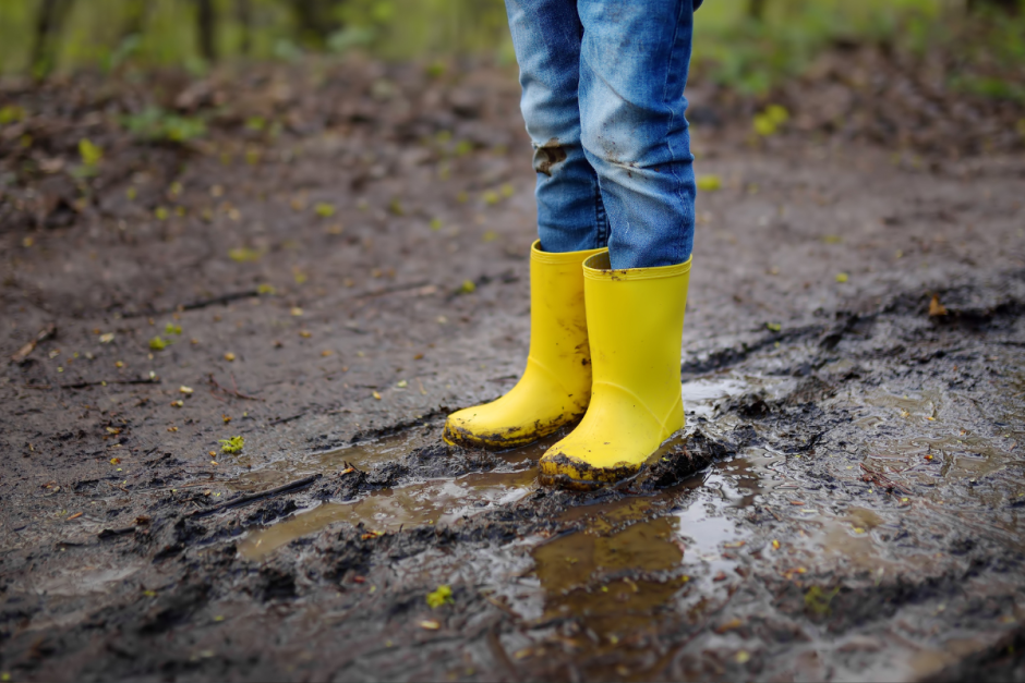 резиновые сапожки.png