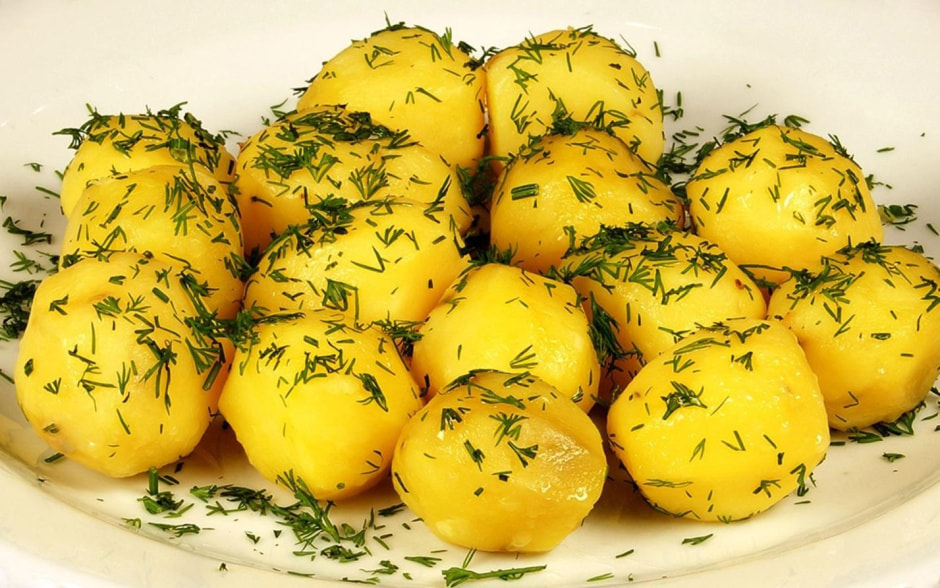 Садим разносортовой картофель 4.jpg