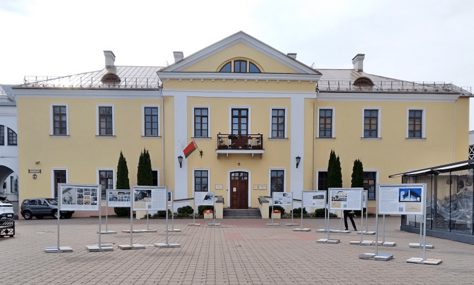 Дворец Пшездецких (1).png