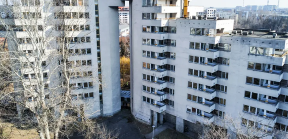 дом шпионов.png