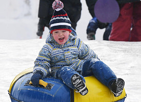Кого после получения повестки освободят от военных сборов? В Минобороны рассказали, при чем здесь снежная горка