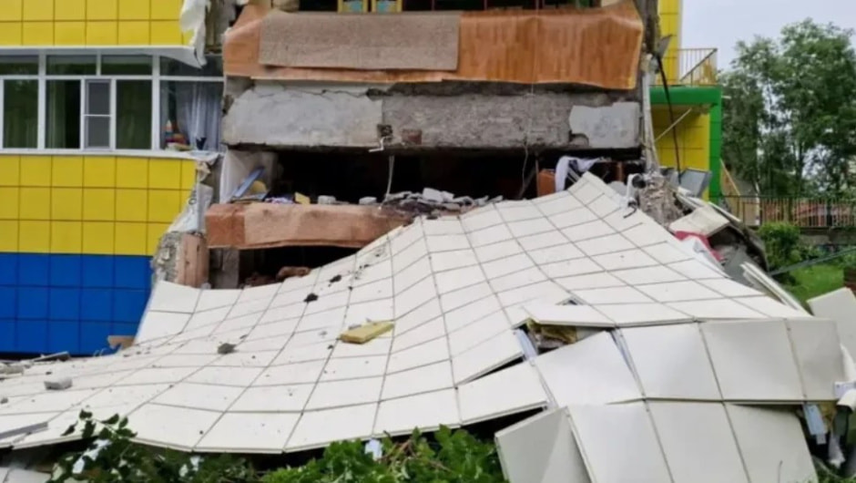 Разрушенное здание