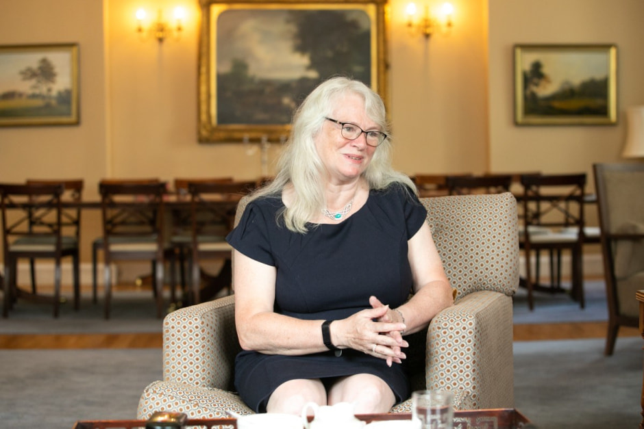 Посол Великобритании Жаклин Перкинс 1.jpg