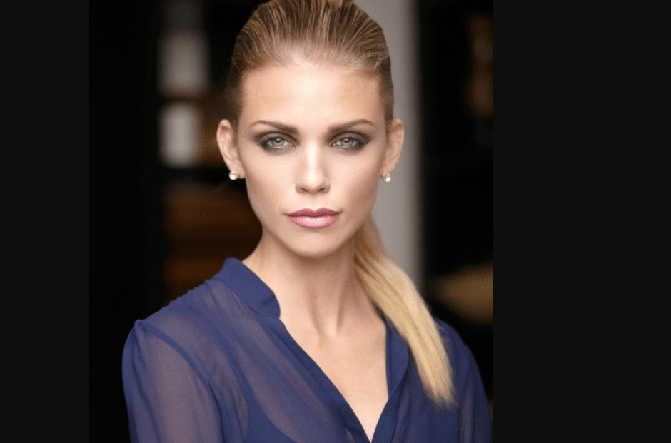 Анналин Маккорд Анналин Маккорд