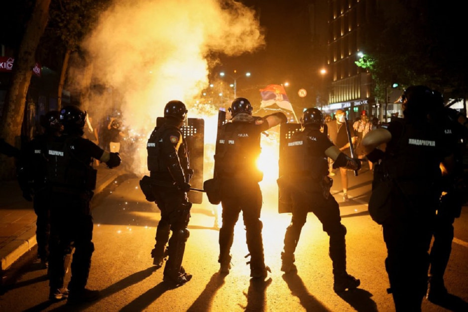 Сербия, протесты 2.jpg