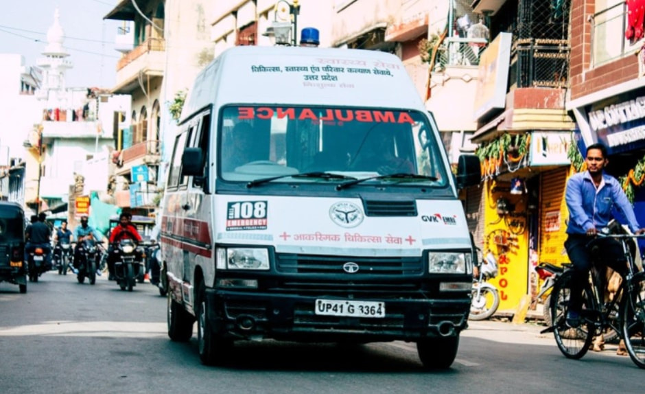 В индии скорая.jpg