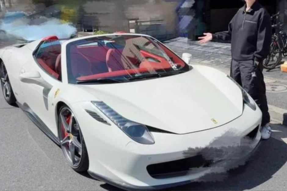 Феррари до пожара.png