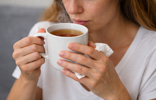 Почему не стоит пить много чая при простуде? Объясняет доктор