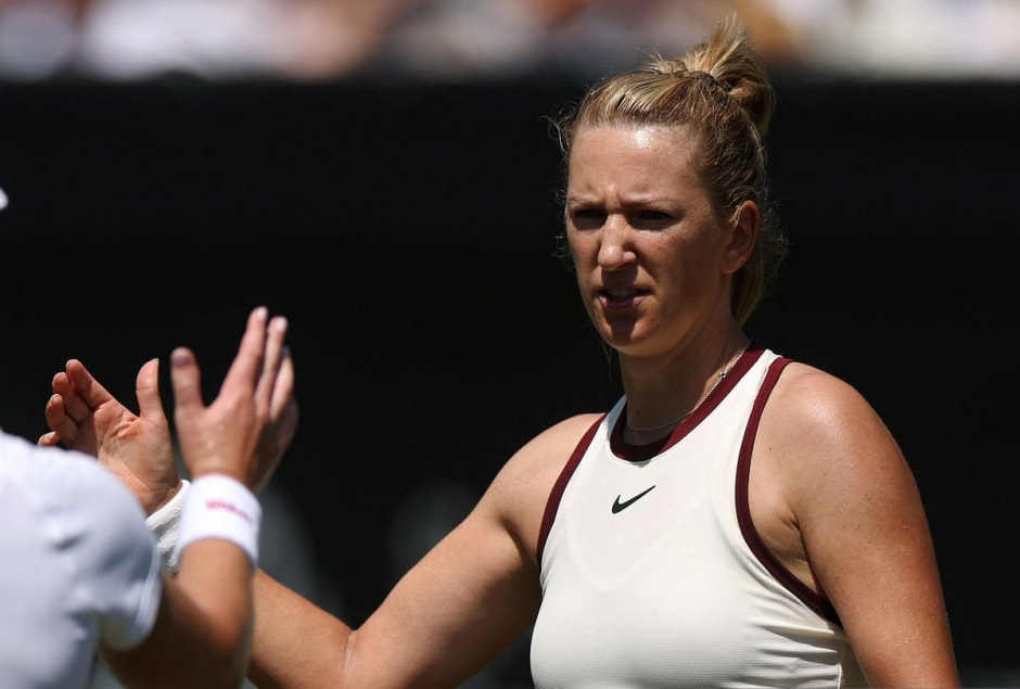 Азаренко уступила Швентек