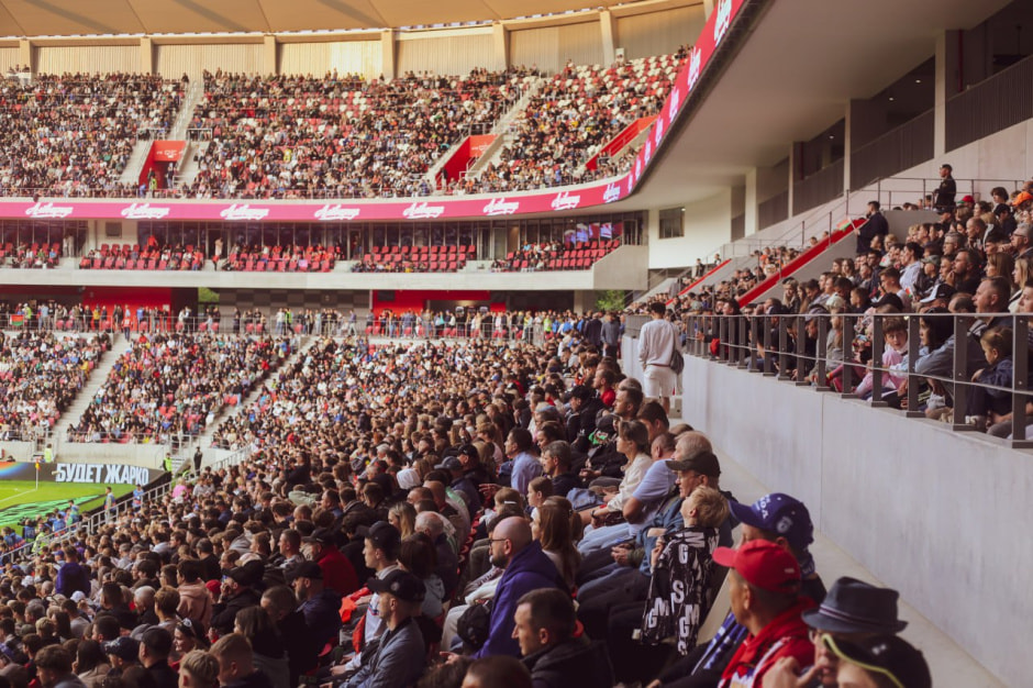 Зрители футбола.jpg