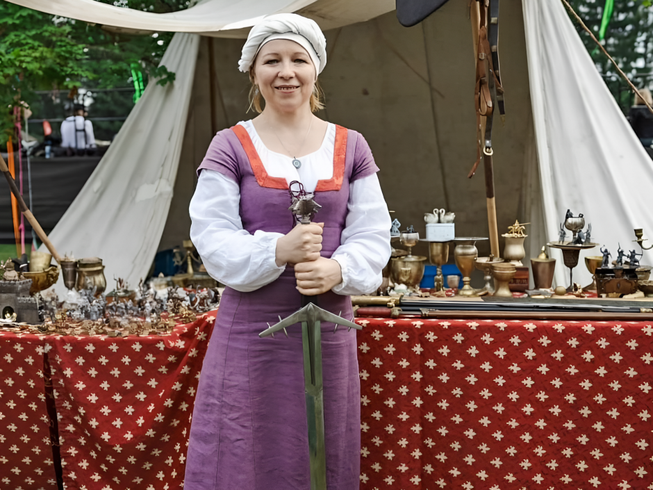 8-1-Шеф-повар и историк белорусской кухни Елена Микульчик.png