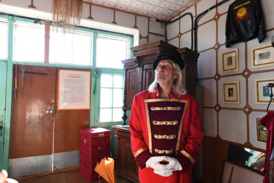 Клоунариум в деревне Зябки 10_Николай Челноков.jpg