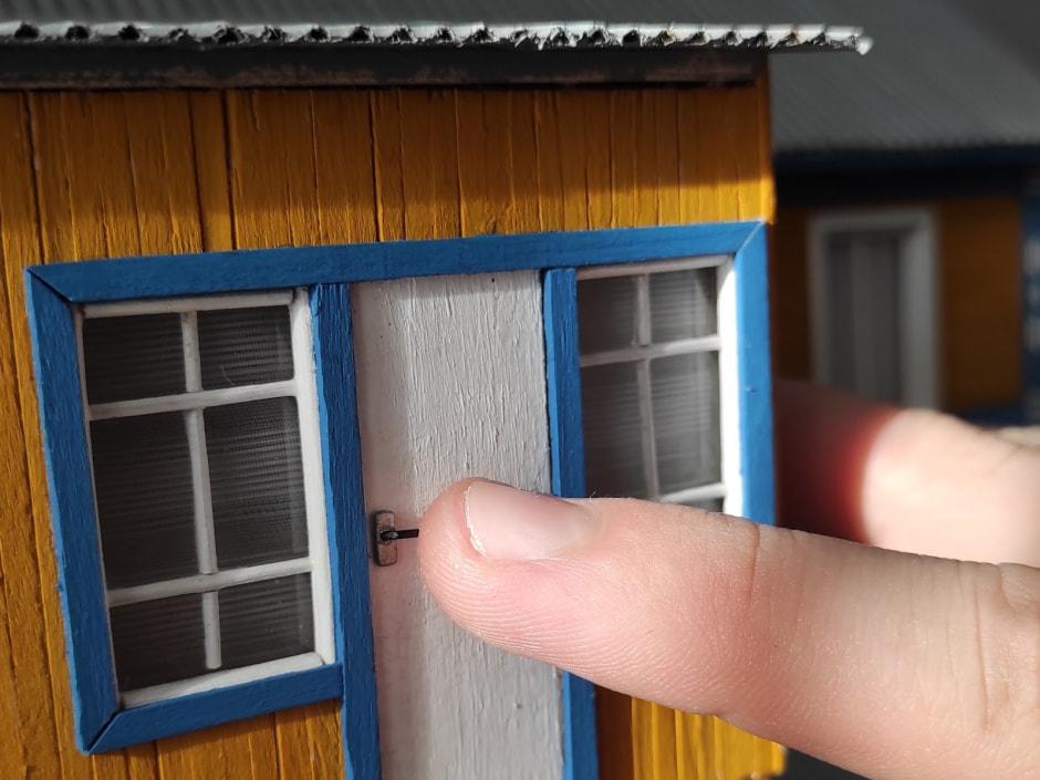 Миниатюрные копии деревенских хат 16.jpg