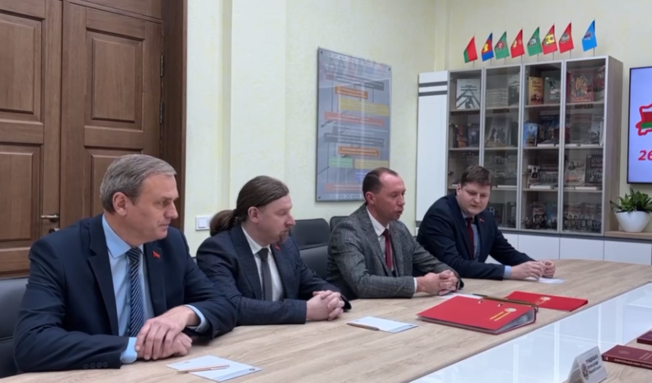 В ЦИК представлены документы о регистрации инициативной группы по выдвижению Сергея Сыранкова кандидатом в президенты (2).png