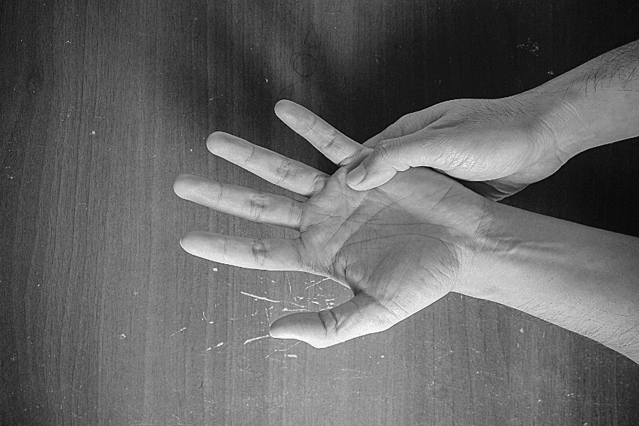 Болят руки 2.png