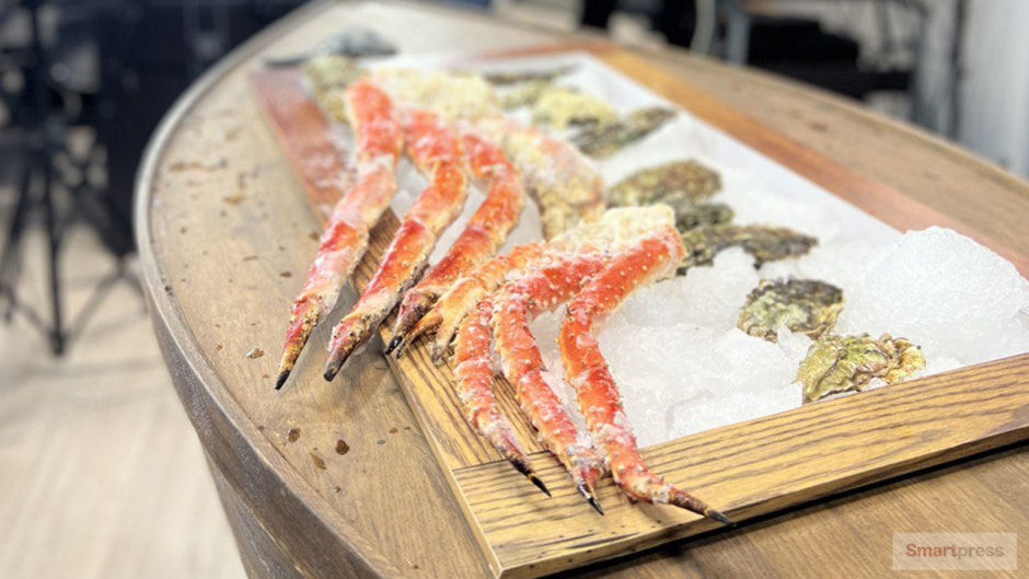 Устрицы на столе.jpg