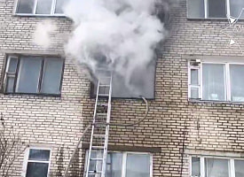 Пожар в общежитии в Поставax: спасены 12 человек, среди них – четверо детей